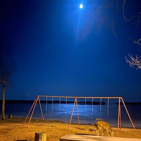 Cozy Home Lake Huron With Loft 2 Bedroom 1 Bathroom Au Gres ภายนอก รูปภาพ