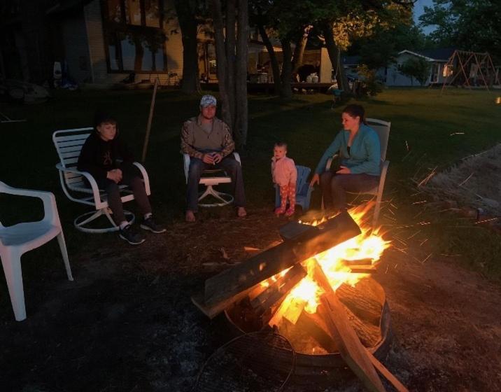 Cozy Home Lake Huron With Loft 2 Bedroom 1 Bathroom Au Gres ภายนอก รูปภาพ